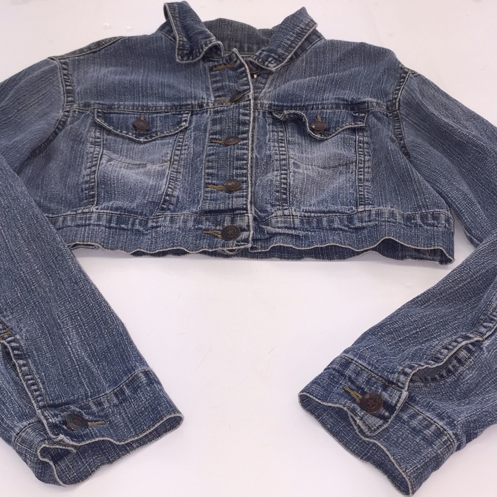 Women’s Star Denim Blue-jean Jacket Size Medium💕